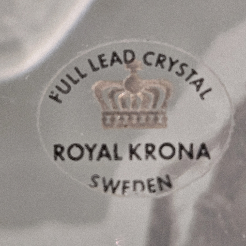 Royal Krona Sweden signed by Mats Jonasso 9" lead crystal lion cougar sculpture. - Picture 6 of 6